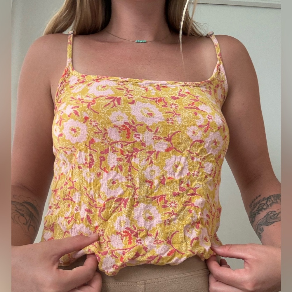 Billabong Tank Top - Size small